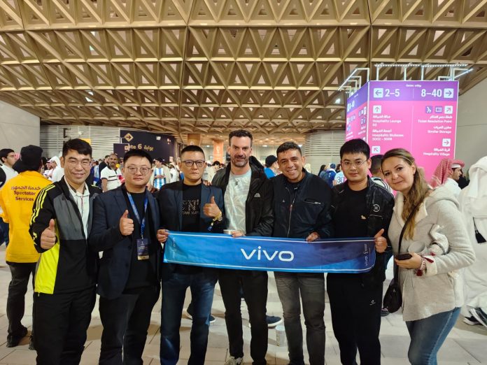 33 VIVO